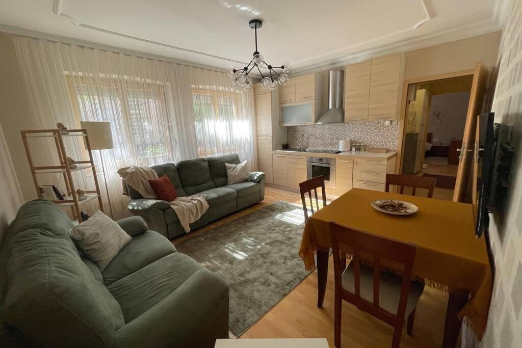 Cozy Apartment In The Old Center Of Prishtina Приштина Екстер'єр фото